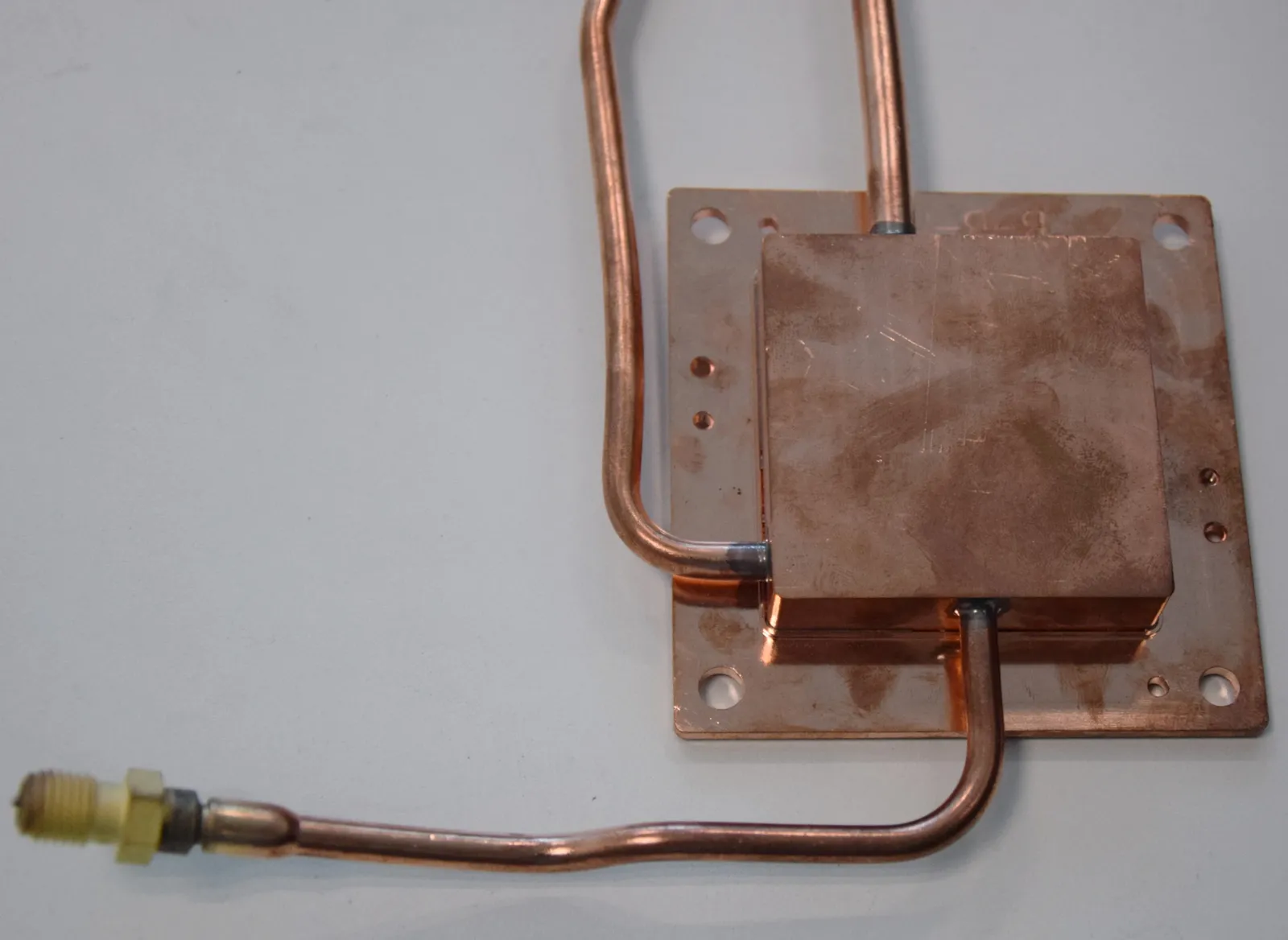 data center liquid cooling loop for AI