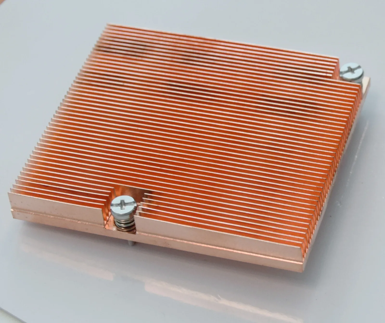 Micro Channel heatsink for liquid cooling