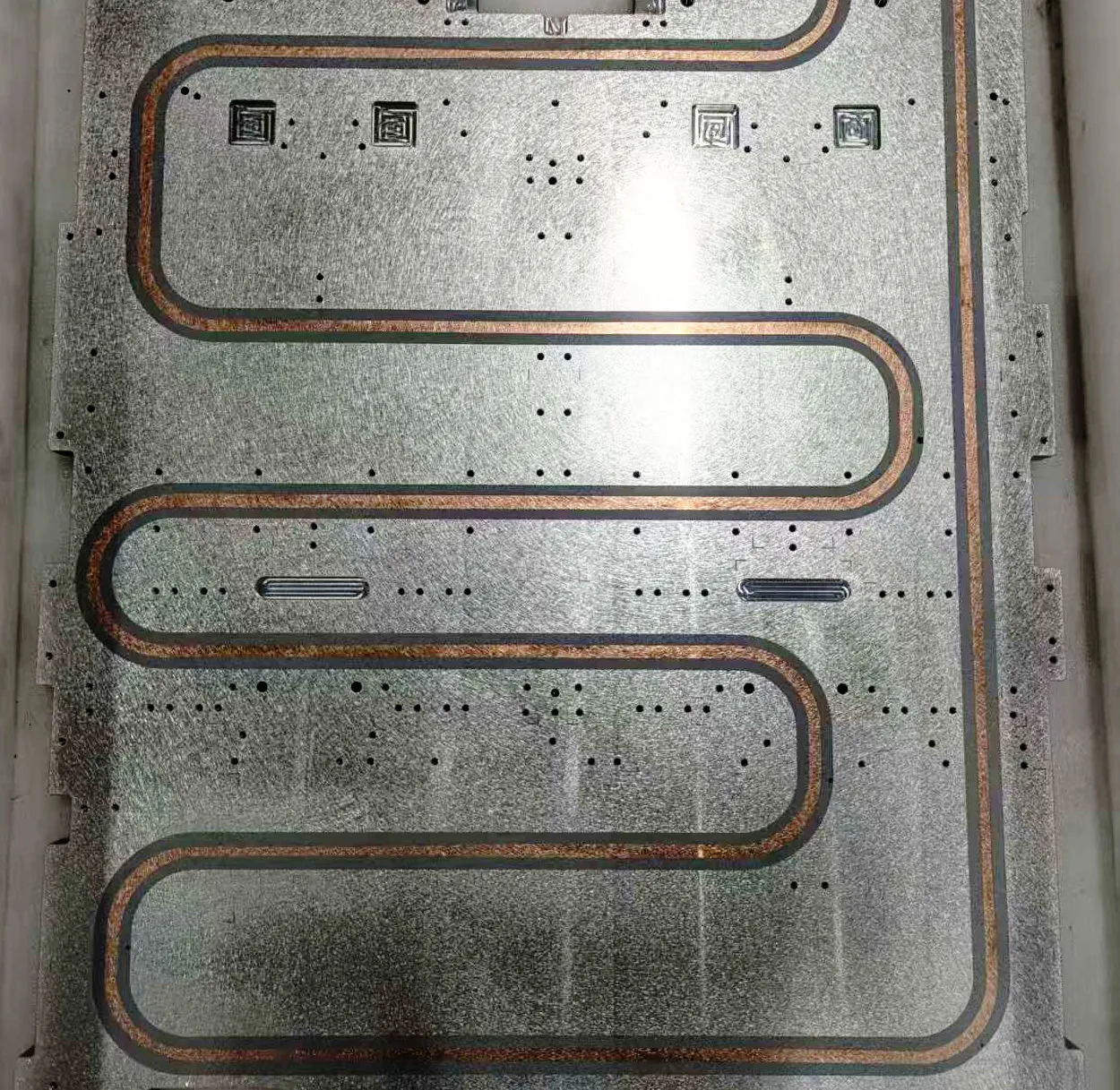 liquid cooling plate for medial device cooling